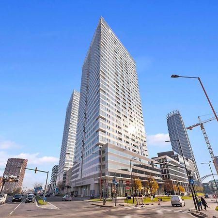 Panorama City Apartment In Downtown Area With Free Parking And Castle View براتسيلافا المظهر الخارجي الصورة