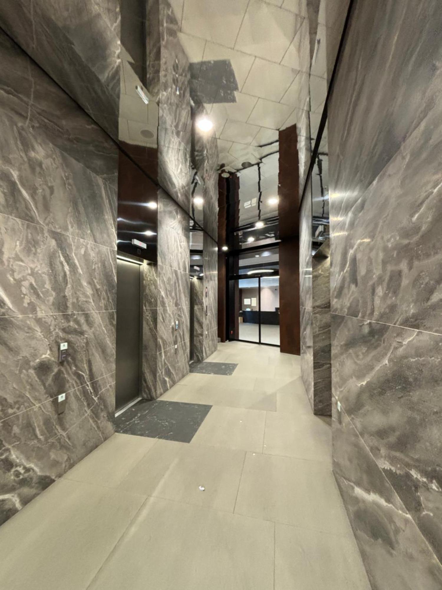 Panorama City Apartment In Downtown Area With Free Parking And Castle View براتسيلافا المظهر الخارجي الصورة