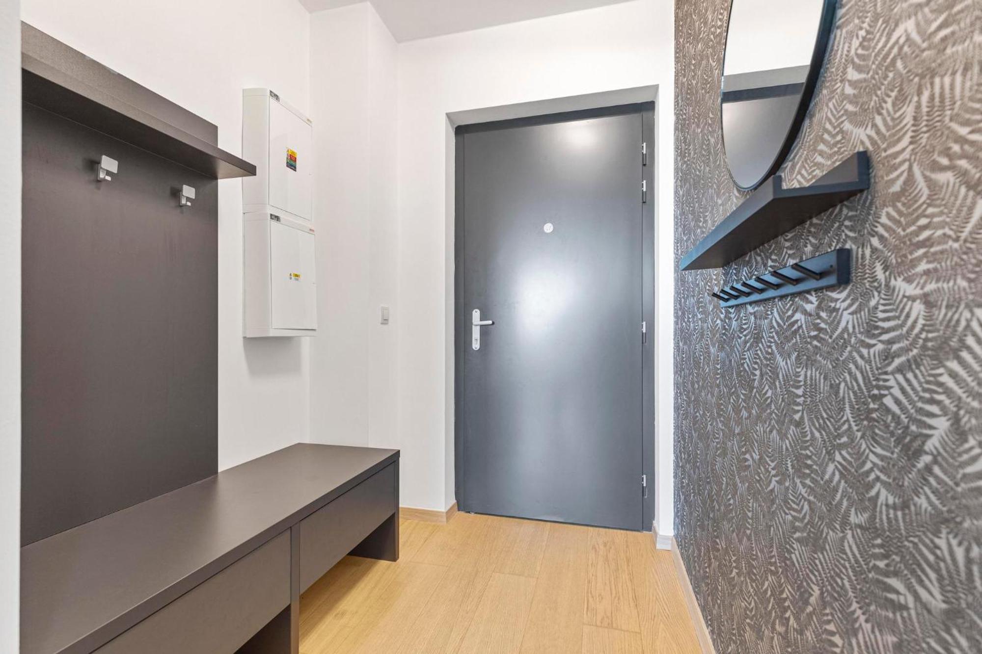 Panorama City Apartment In Downtown Area With Free Parking And Castle View براتسيلافا المظهر الخارجي الصورة
